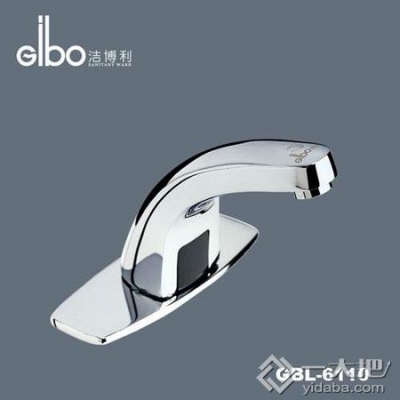 走近今冬五金熱銷品 小資女人最愛(ài)感應(yīng)龍頭